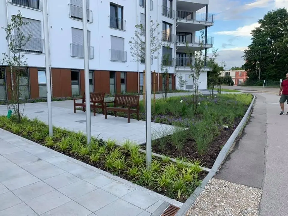 Außenanlagen aus dem Muriqi-Projektarchiv