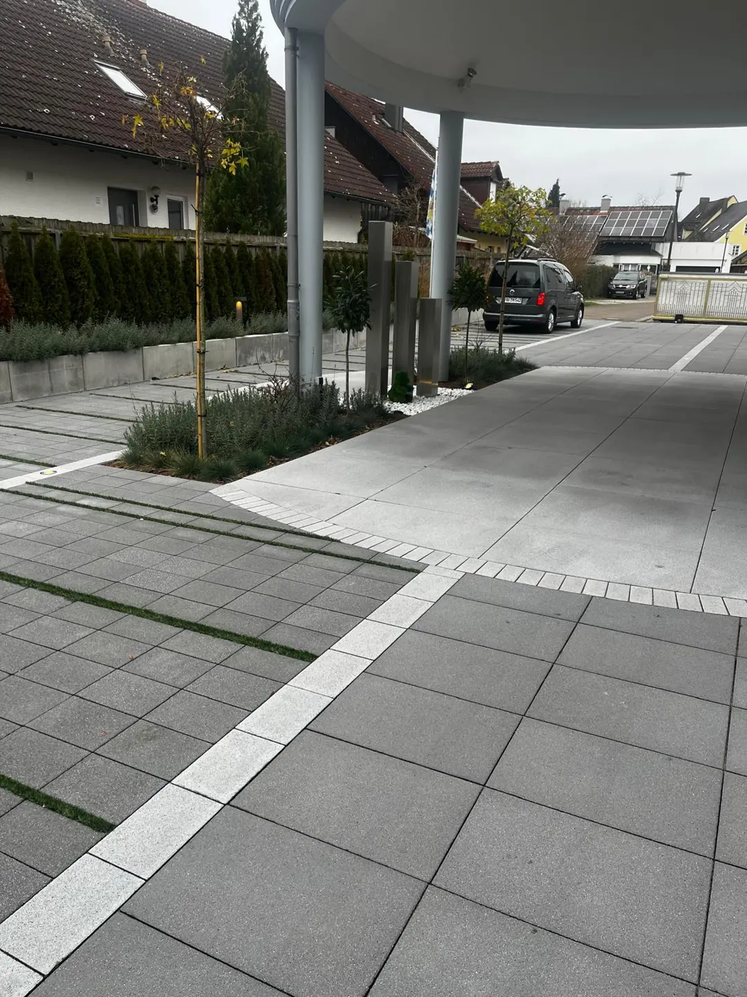 Pflasterarbeiten – Ansicht 6 aus dem Muriqi-Projektarchiv