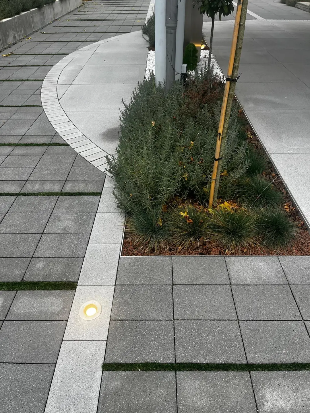 Pflasterarbeiten – Ansicht 10 aus dem Muriqi-Projektarchiv